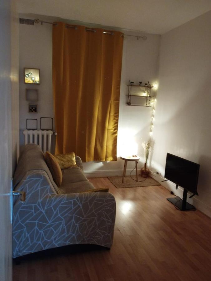 Parisian Vibes A Clichy Apartment Exterior foto