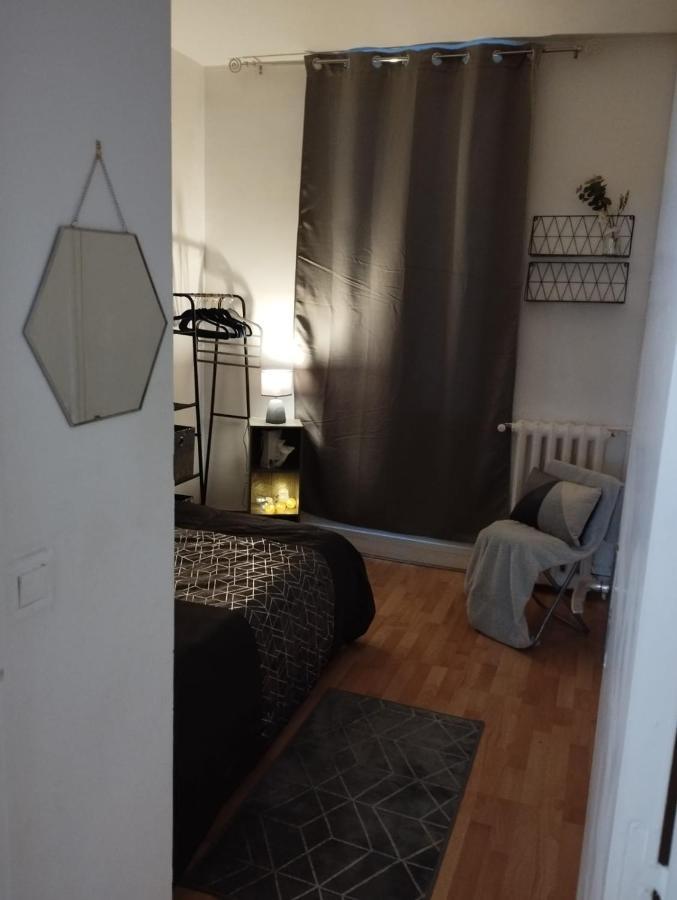 Parisian Vibes A Clichy Apartment Exterior foto
