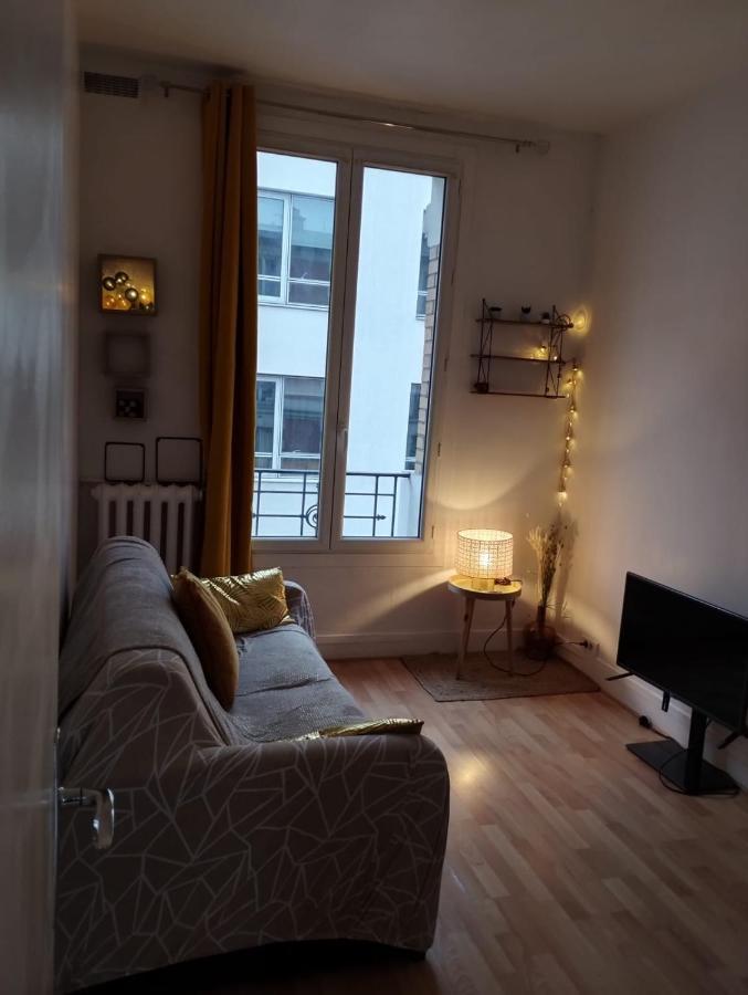 Parisian Vibes A Clichy Apartment Exterior foto